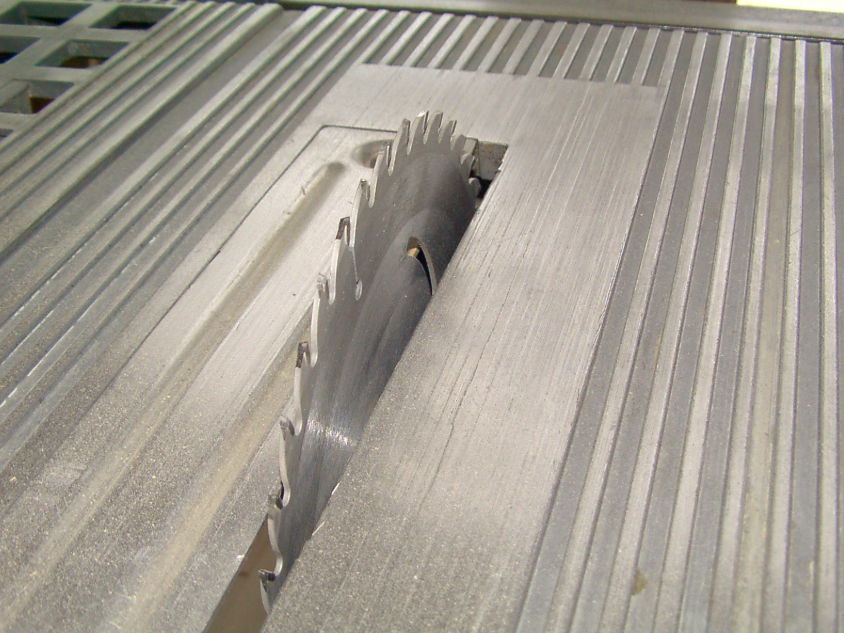 How to Clean Table Saw Metal Surface: Easy & Safe Tips 3 How to Clean a Table Saw Metal Surface